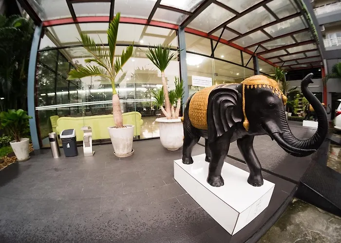 Apple Hotel 4*
