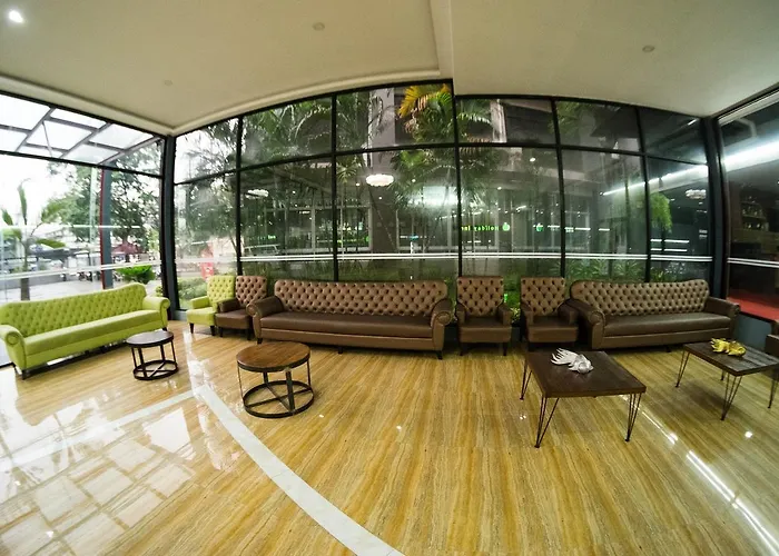Hotel Apple 4*